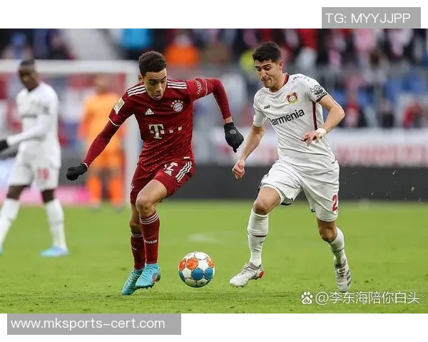 皇马在世界杯中以3-0战胜拜仁乌龙球引发全场狂欢与转会传闻